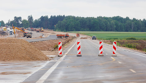 Kapsulės įkasimo ceremonija