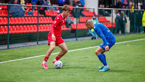 Panevėžio futbolo klubui įteikta čempionų taurė