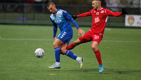 Panevėžio futbolo klubui įteikta čempionų taurė
