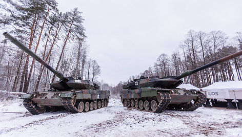 Tankų Leopard testavimas Gaižiūnų poligone