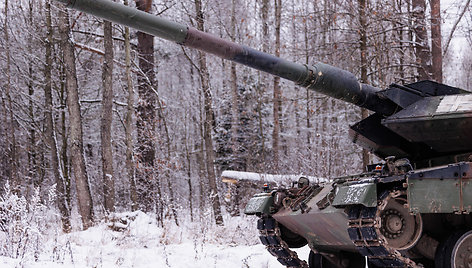 Tankų Leopard testavimas Gaižiūnų poligone