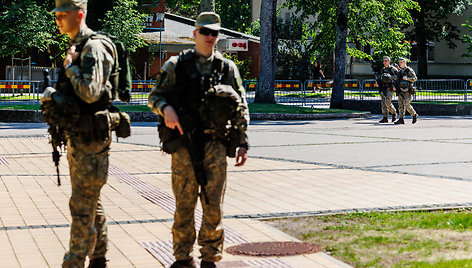 Palangoje susitiko Baltijos šalių gynybos ministrai