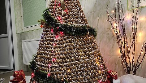 Sraigių kiautų eglutė stebina net visko mačiusius