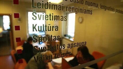 Savivaldybėje panaikinti tie skyriai, kurie dubliuodavo kitų funkcijas.
