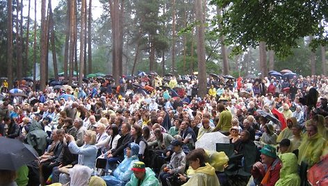 Festivalio programos klausėsi minia žiūrovų.