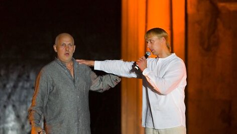 Roko opera "Prisikėlęs".