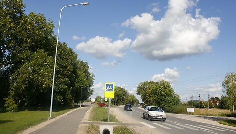 Dviračių ir pėsčiųjų takas Domeikavoje.