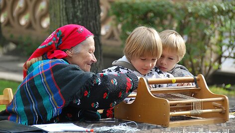 Dārza gatvės kūrybiniame kvartale galima pasimokyti tradicinių amatų