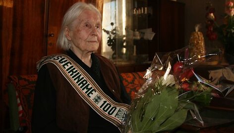100-metė Adelė Adomėnienė 