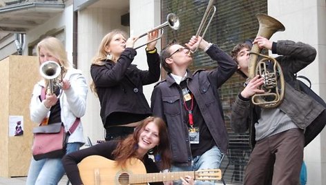 Gatvės muzikos dieną Kaune rengiantis jaunimas kviečia muzikuojančius kauniečius registruotis