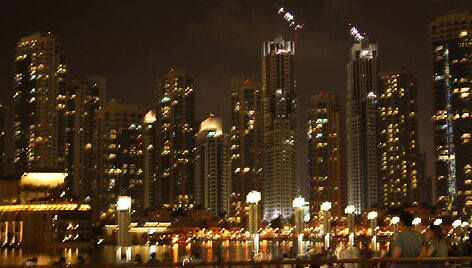 Dubajus naktį