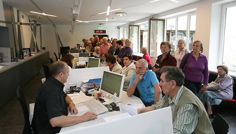 LNK retransliavimą nutraukusią „Init“ kabelinę televiziją užplūdo nepatenkinti vartotojai. 