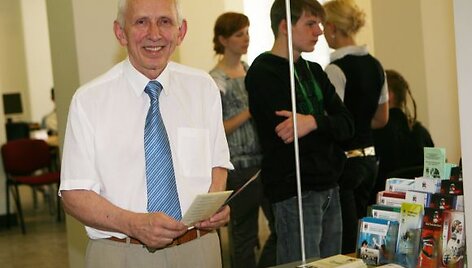 S.Raila mano, kad paskutinėmis pra&scaron;ymų priėmimo dienomis pra&scaron;ymus turėtų paduoti apie 9 tūkst. abiturientų visoje Lietuvoje. 