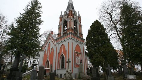 Baigta rekonstruoti Rasų kapinių koplyčia.