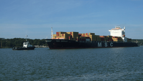 Į Klaipėdą atplaukė ilgiausias ir didžiausios talpos per visą jūrų uosto istoriją konteinerinis laivas &bdquo;MSC Aniello&ldquo;.