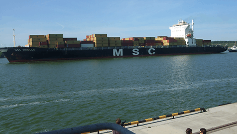 Į Klaipėdą atplaukė ilgiausias ir didžiausios talpos per visą jūrų uosto istoriją konteinerinis laivas &bdquo;MSC Aniello&ldquo;.