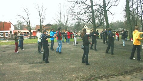 Skulptūrų parke pradedamos organizuoti nemokamos mank&scaron;tos.