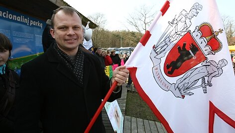 Kelerius metus dėl žemaičio tautybės besibylinėjantis E.Skarbalius artimiausiu metu žada kreiptis į Lietuvos Auk&scaron;čiausiąjį teismą. 