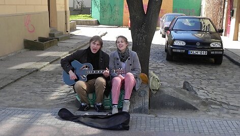 Muzikantai  būriavosi visame Klaipėdos senamiestyje. 2011 m. gegužės 7 d.