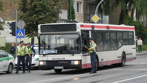 Uostamiesčio policininkams per Jūros šventę netrūko darbo.