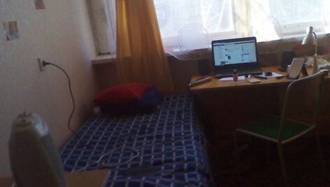 Beveik kiekviename studentų bendrabučio kambaryje įjungti &scaron;ildytuvai. 