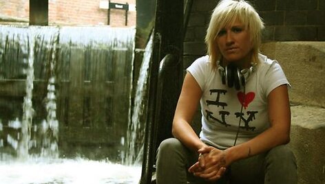 Mistress De Funk laukiama visame pasaulyje.