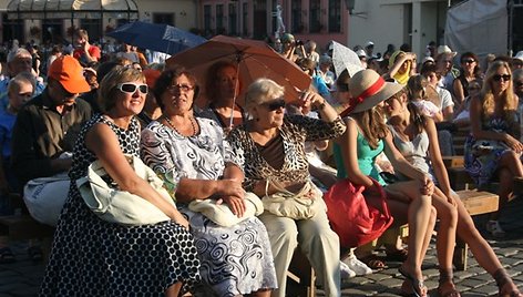 Festivalio publika nepaisė tvankaus oro. 