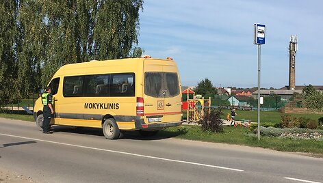 Klaipėdos rajone pareigūnai surengė reidą ir tikrino eismo dalyvius: automobilių, paspirtukų, dviračių vairuotojus.