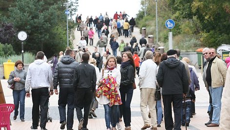 Tiltas į jūrą vėl priminė vasaros vakarus Palangoje.