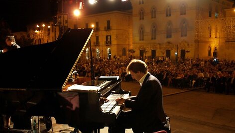 Italų kompozitorius, pianistas ir vargonininkas Vincenzo Cipriani koncertuos ir Lietuvoje &ndash; Klaipėdoje bei Vilniuje. 