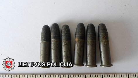 Plungės rajono gyventojas laikė ir neteisėtai įgytų šaudmenų.