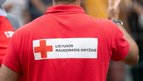 Raudonojo kryžiaus savanoriai užsieniečiais rūpinosi ir iki karo.