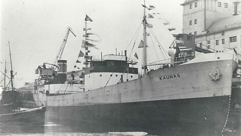 &bdquo;Lietuvos Baltijos Lloydo&ldquo; didžiausias garlaivis &bdquo;Kaunas&ldquo; Klaipėdos uoste 1938-1939 m.