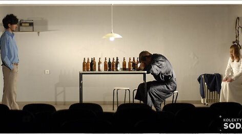 Jauni teatralai sukūrė spektaklį i&scaron; Gintaro Grajausko tekstų &bdquo;Lietuviai&ldquo;. 