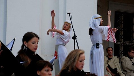 Palangoje repetuojama atgimsianti opera „Birutė“. 