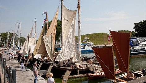 Šeštadienį Jūros šventės svečiai galės apžiūrėti istorinius laivus. 