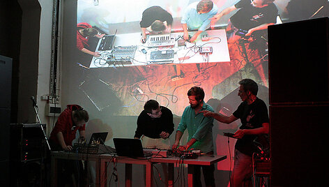 Klaipėdoje pristatomas tarptautinis garso meno festivalis &bdquo;Sound Around&ldquo;.