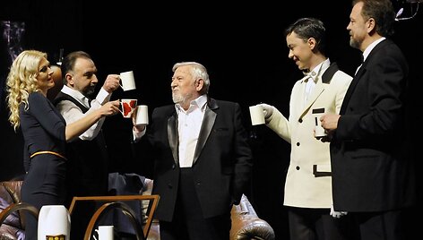 Klaipėdos dramos teatras vilniečiams pristatys spektaklį &bdquo;Viskuo kaltas teatras&ldquo;