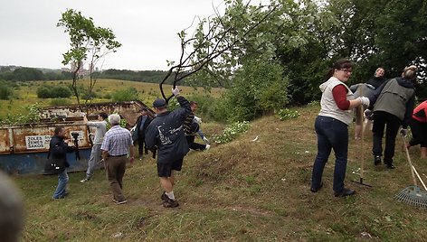 Klaipėdiečiai šeštadienį kviečiami kartu sutvarkyti apleistą Žardės piliakalnį. 