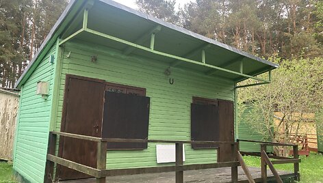 Mediniai nameliai &Scaron;ventosios bažnyčios pa&scaron;onėje 