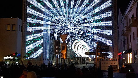 Klaipėdoje prasideda Šviesų festivalis. Pagrindinis akcentas – širdžių tunelis.