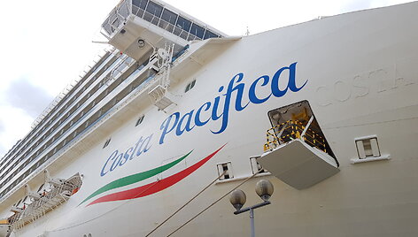 Uostamiestyje vie&scaron;i didžiulis kruizinis laivas &bdquo;Costa Pacifica&ldquo;