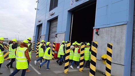 Baltijos gimnazijos moksleiviams &ndash; pamokos gamyklose.