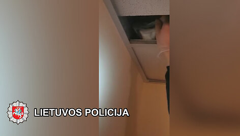 Pas įtariamąjį aptikti narkotikai.