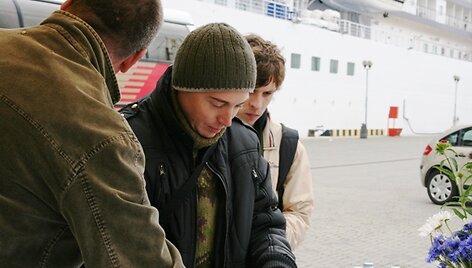Atlikėjas Mino nusprendė pasaugoti balsą ir į jūrą neplaukė. 