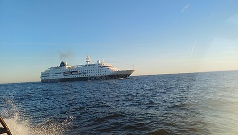 Klaipėdos uoste prisi&scaron;vartavo pirmasis &scaron;į sezoną kruizinis laineris &bdquo;MS Hamburg&ldquo;. 