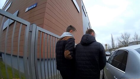 Į komisariatą vyras nesibaimino atvykti vogtu automobiliu.