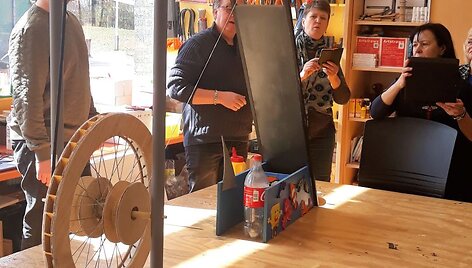 Olandijoje pradinę mokyklą vaikai gali pradėti lankyti sukakus ketveriems metams.
