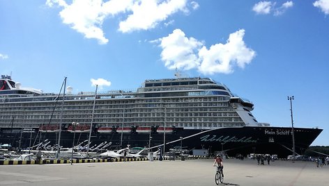 Klaipėdoje vieši naujutėlaitis kruizinis laivas "Mein Schiff 1"