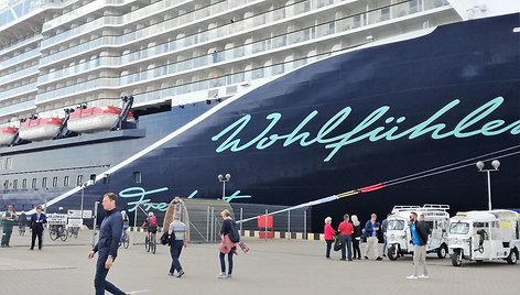 Klaipėdoje vieši naujutėlaitis kruizinis laivas "Mein Schiff 1"